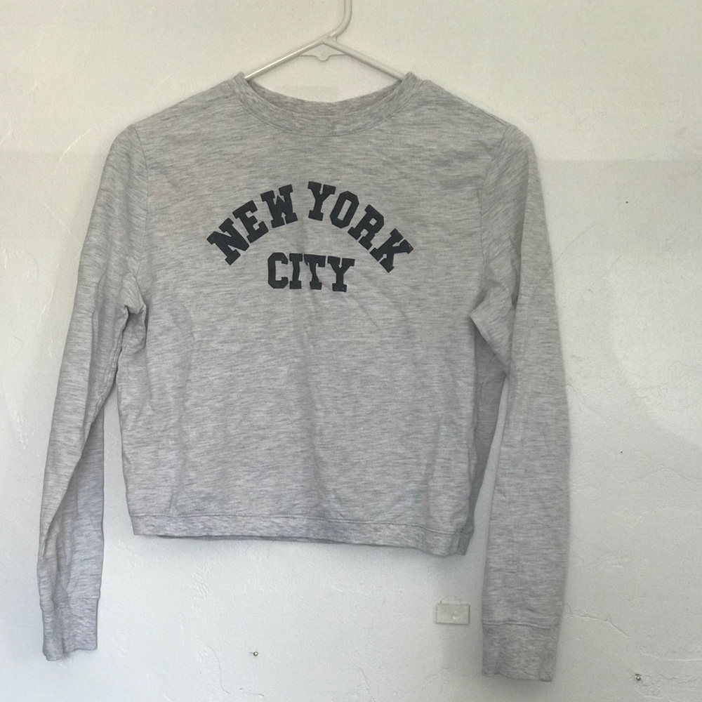 Light gray long sleeve  (New York city) shirt